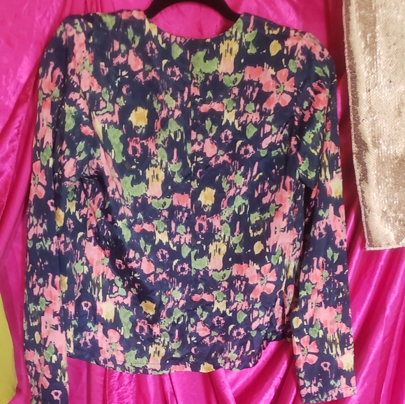 Top - Picture 2 of 3